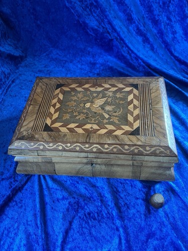 Antico cofanetto scatola legno