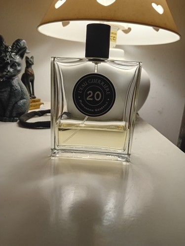 Eau guerriere pierre - guerriere,
