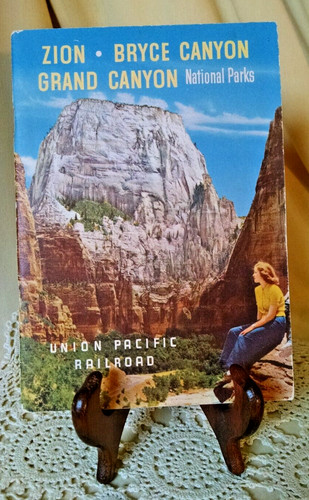 Union pacific railroad guide - pacific,