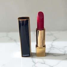 Rossetto Chanel Rouge Allure Velvet 458 Sensuelle Rosso Francia