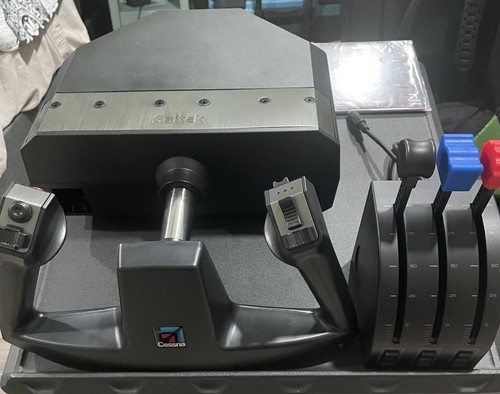 Saitek pro flight cessna yoke - saitek,