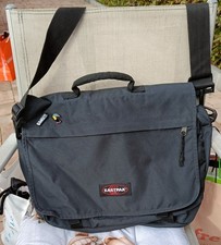 Borsa a tracolla Eastpak