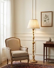 CLASSIC GOLD WOODEN FLOOR 1