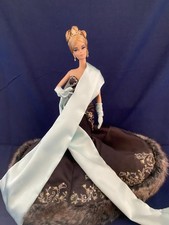 Bambola Barbie Pietra di Seta Magica Rubata, Etichetta Oro 2005