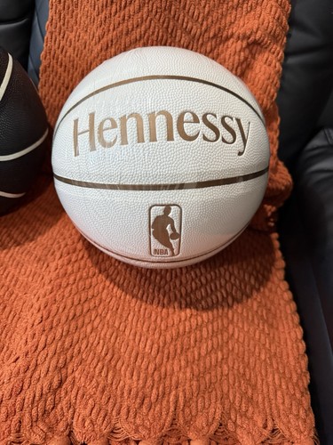 Raro hennessy white nba - raro,