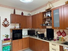 Cucina completa color ciliegio usata in ottime condizioni