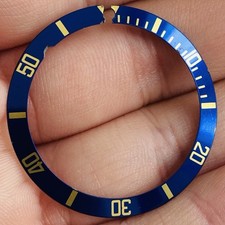 Rolex inserto blu rotto per