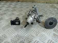 BLOCCHETTO ACCENSIONE SERRATURA TAPPO E CHIAVE YAMAHA MAJESTY 250  1 CHIAVE