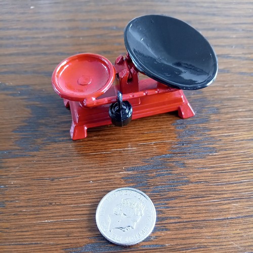 Dolls house miniature vintage - miniature,