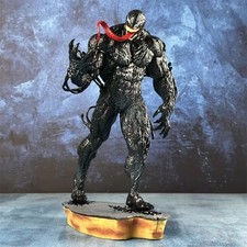 Marvel Venom 30 cm supereroe