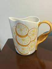  caraffa in ceramica di Ernestine Salerno