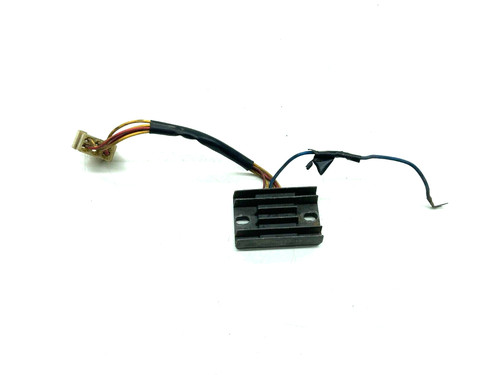 Regolatore tensione - di,