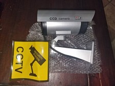 TELECAMERA Di SORVEGLIANZA FINTA Da ESTERNO LUCE LED LAMPEGGIANTE A BATTERIE