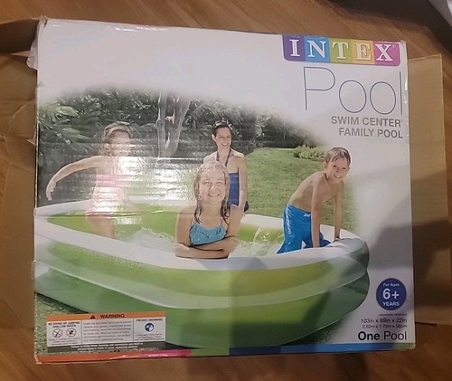 Intex swim center family - center,