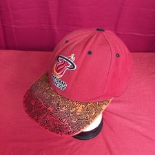 VINTAGE MIAMI HEAT MITCHELL NESS PHILADELPHIA NOSTALGIA BASEBALL CAP CAPPELLINO 
