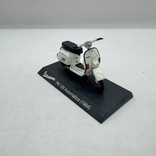 MODELLINO SCOOTER VESPA 125 PK AUTOMATICA 1984 BIANCA - MAISTO - SCALA 1:18