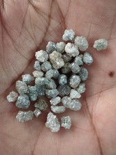 Lotto di diamanti grezzi non