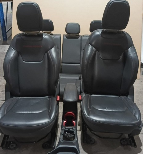 Tappezzeria jeep renegade - tappezzeria,