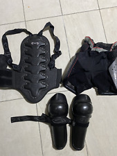 protezioni DAINESE paraschiena UFO ginocchiere protezione sci snowboard moto