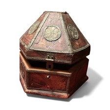 Antica scatola in legno tipo