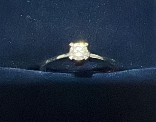 Anello solitario oro bianco - in,
