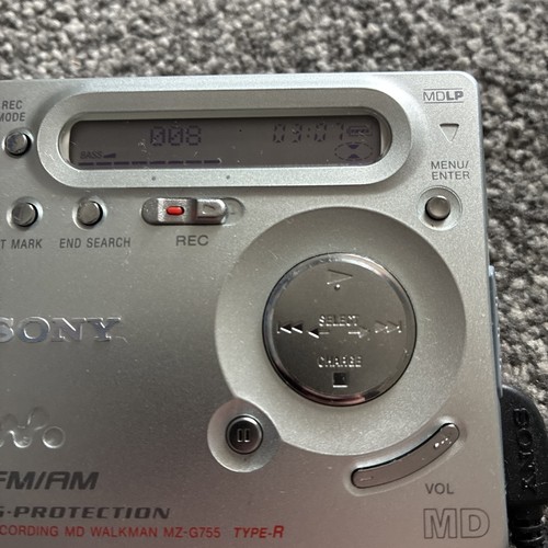Sony g755 type - sony, type-r