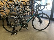 Bici da strada Giant CONTEND