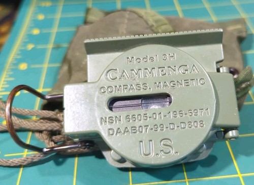 Bussola militare magnetica