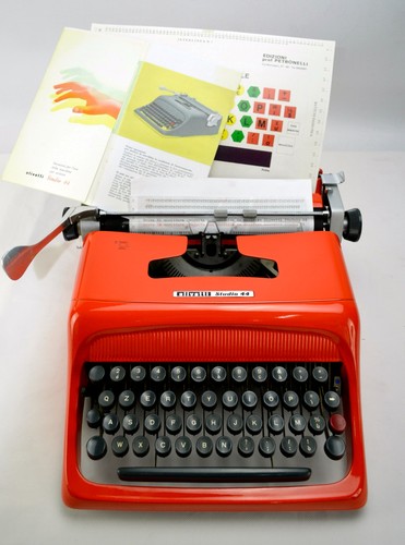 Macchina scrivere olivetti - da,