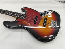 Basso elettrico FENDER JAPAN