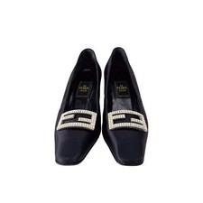 Decolte FENDI in raso nero con
