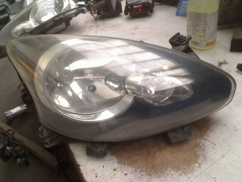 Faro toyota aygo - dx, (b10)