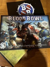 Blood Bowl Scatola Base + 13 Modelli Dipinti + Death Zone