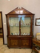 Pregiata Vetrina Olandese Fine 700 Preziosamente Intarsiata, ottimo stato