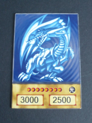 Drago bianco occhi - drago, blu