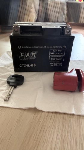 Batteria motorino nuova - batteria, +