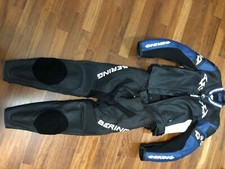 Tuta e scarpe per moto in vera pelle, colore nero e blu, taglia M marca Bering