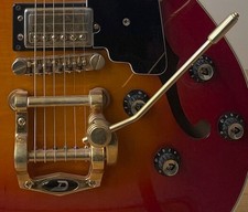 Duesenberg Diamond Deluxe Tremola