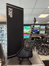 Chitarra ESP LTD Phoenix-1000 in custodia rigida