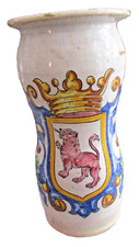 vecchio ALBARELLO FARMACIA maiolica decoro mano STEMMA con LEOPARDO cm. 24,5