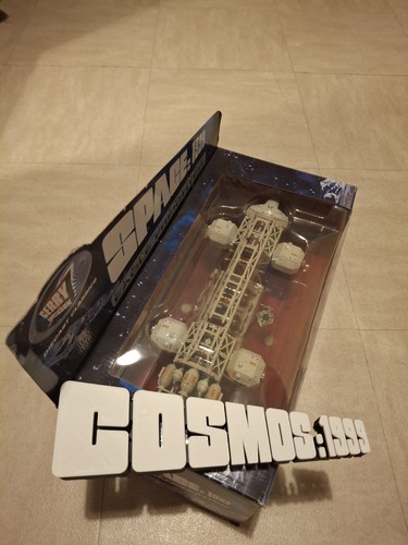 Space 1999 cosmos - ,