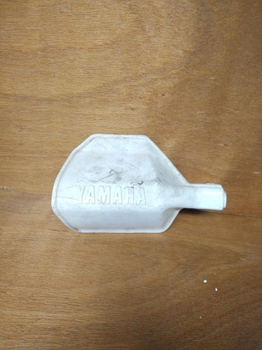 Protege main droit yamaha - main,