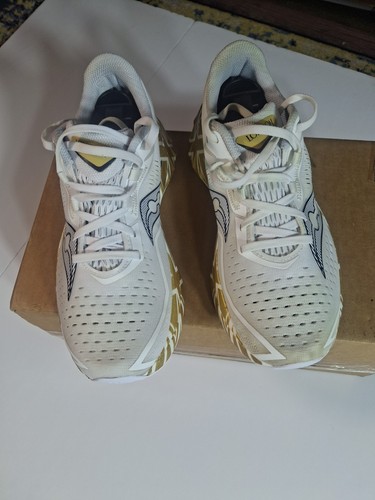 Saucony endorphin speed - endorphin, 4
