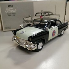 Auto/treno Ford Fairlane