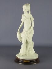 Scultura porcellana ragazza G. Barbetta statua con vaso Flavia opera firmata