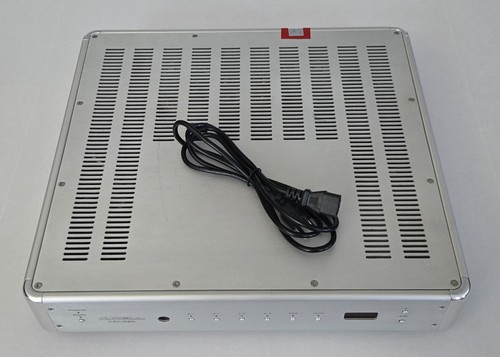 Amplificatore stereo integrato