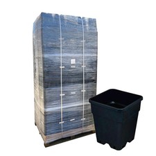 VASO QUADRATO IN PLASTICA