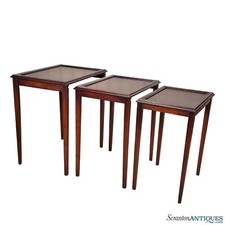 Antichi tavoli da cocktail