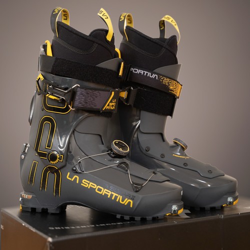 Vendo scarponi sportiva da - vendo,