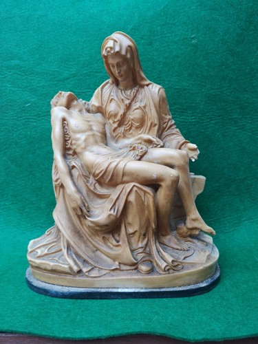 Statua pietà di - statua,